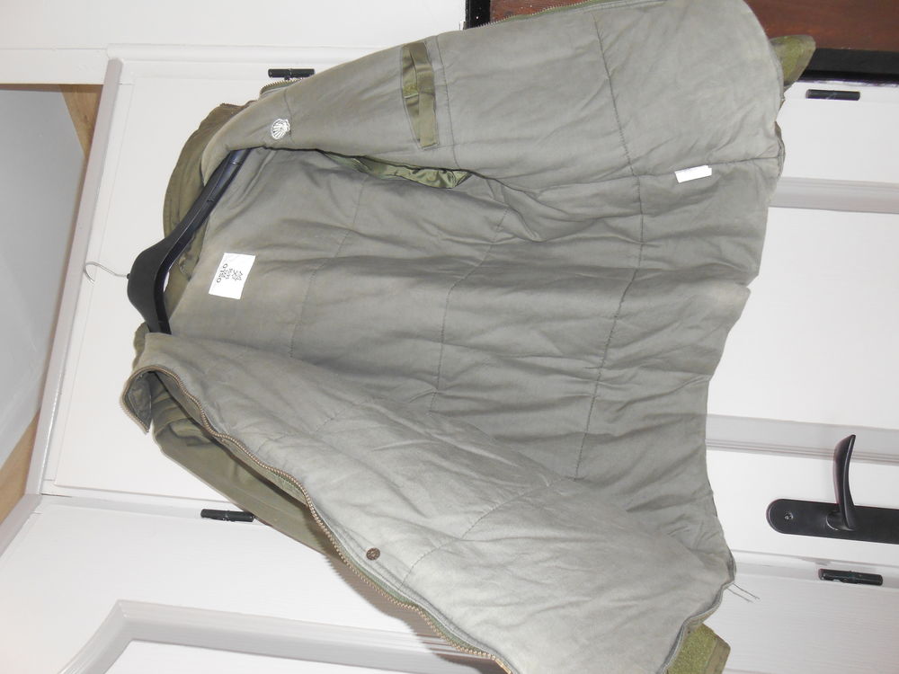 veste de chasse 
Vêtements