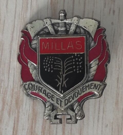 Insigne des Sapeurs-Pompiers de MILLAS 4 Metz (57)