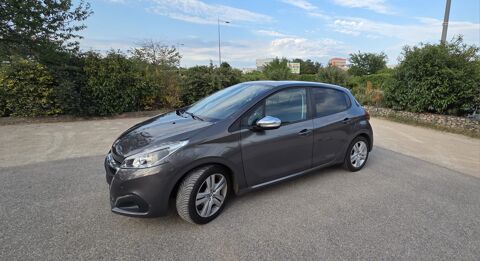 Peugeot 208 PureTech 82ch S&S BVM5 Signature