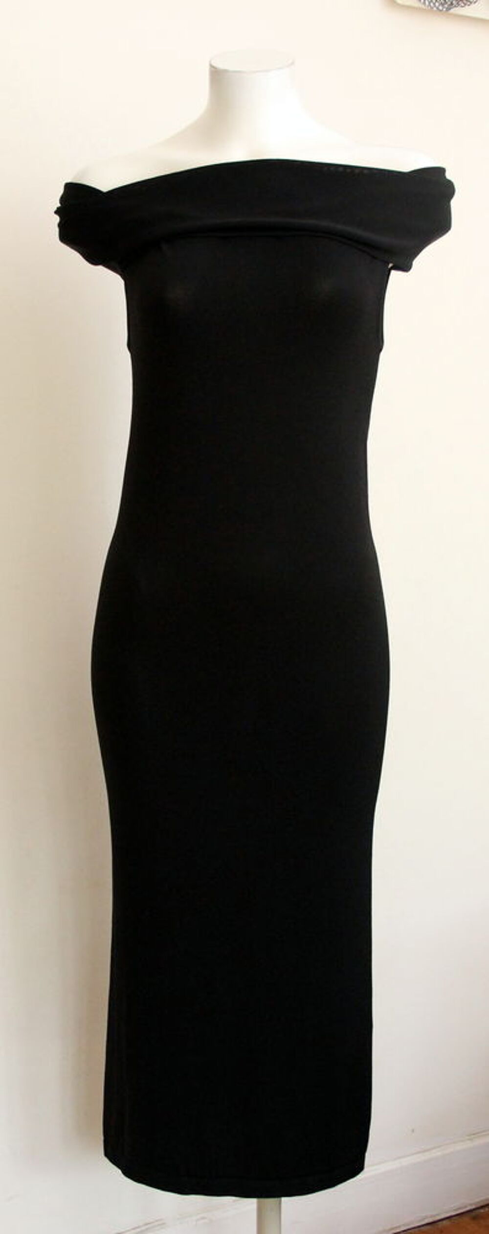 Robe longue noire WOLFORD T.S (36/38) Vêtements