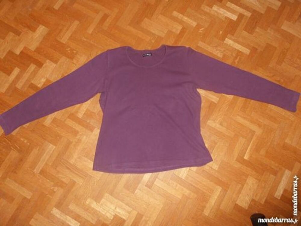 Tee-shirt violet (V6) Vêtements