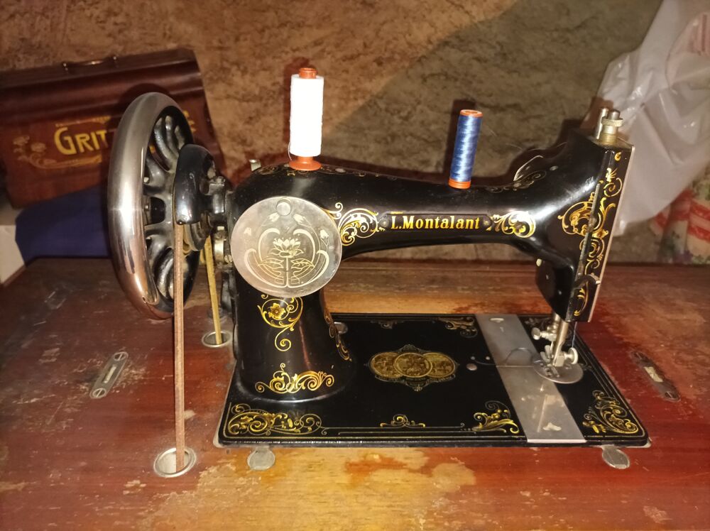 Machine &agrave; coudre Gritzner Electroménager