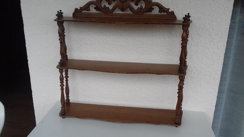 Etag&egrave;re Bois tourn&eacute; Décoration