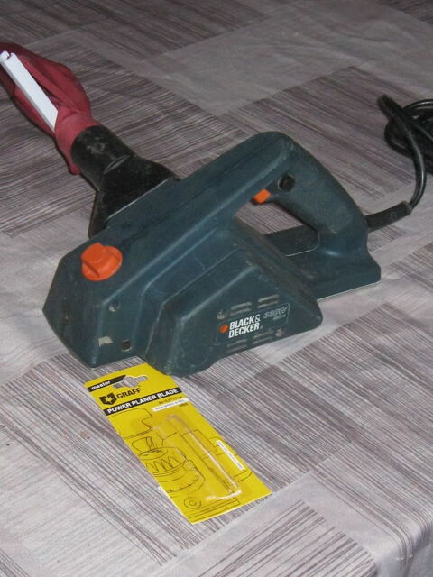Rabot électrique BLACK & DECKER 330w KW710 15 Dreux (28)