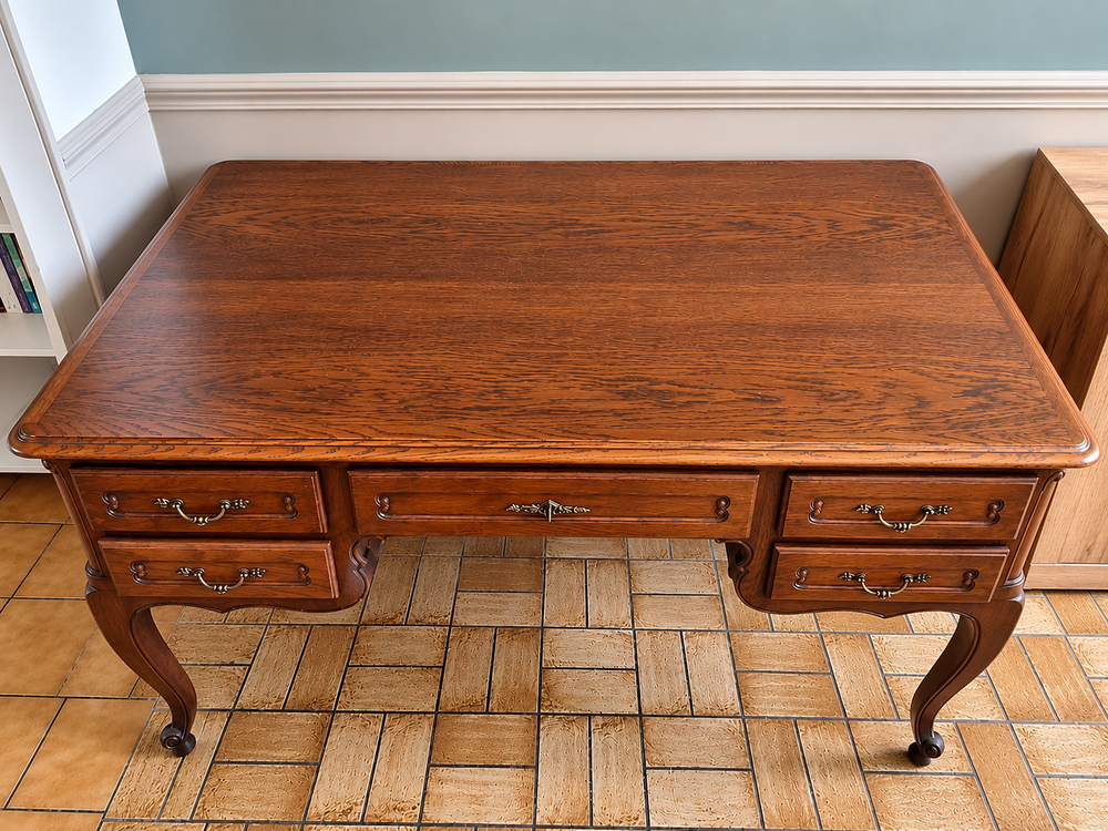 Bureau ancien en bois ? 140 cm ? nombreux rangements Meubles