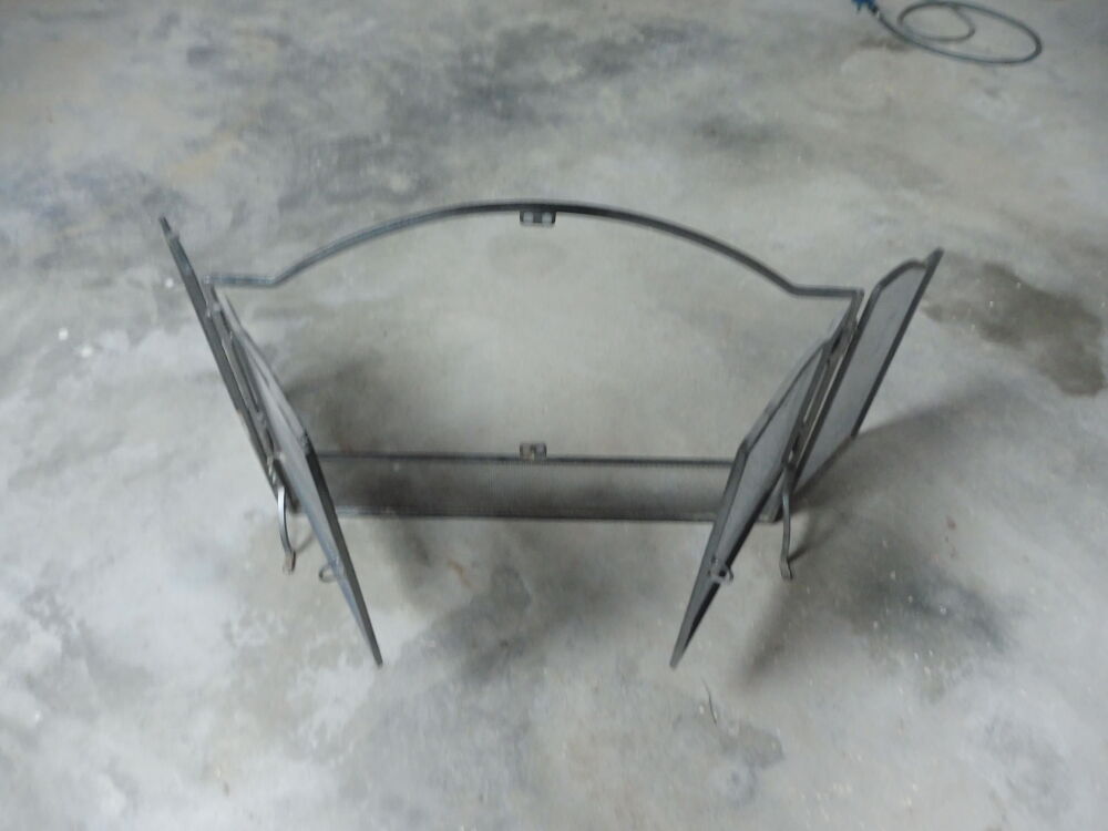 Grille de chemin&eacute;e Dcoration