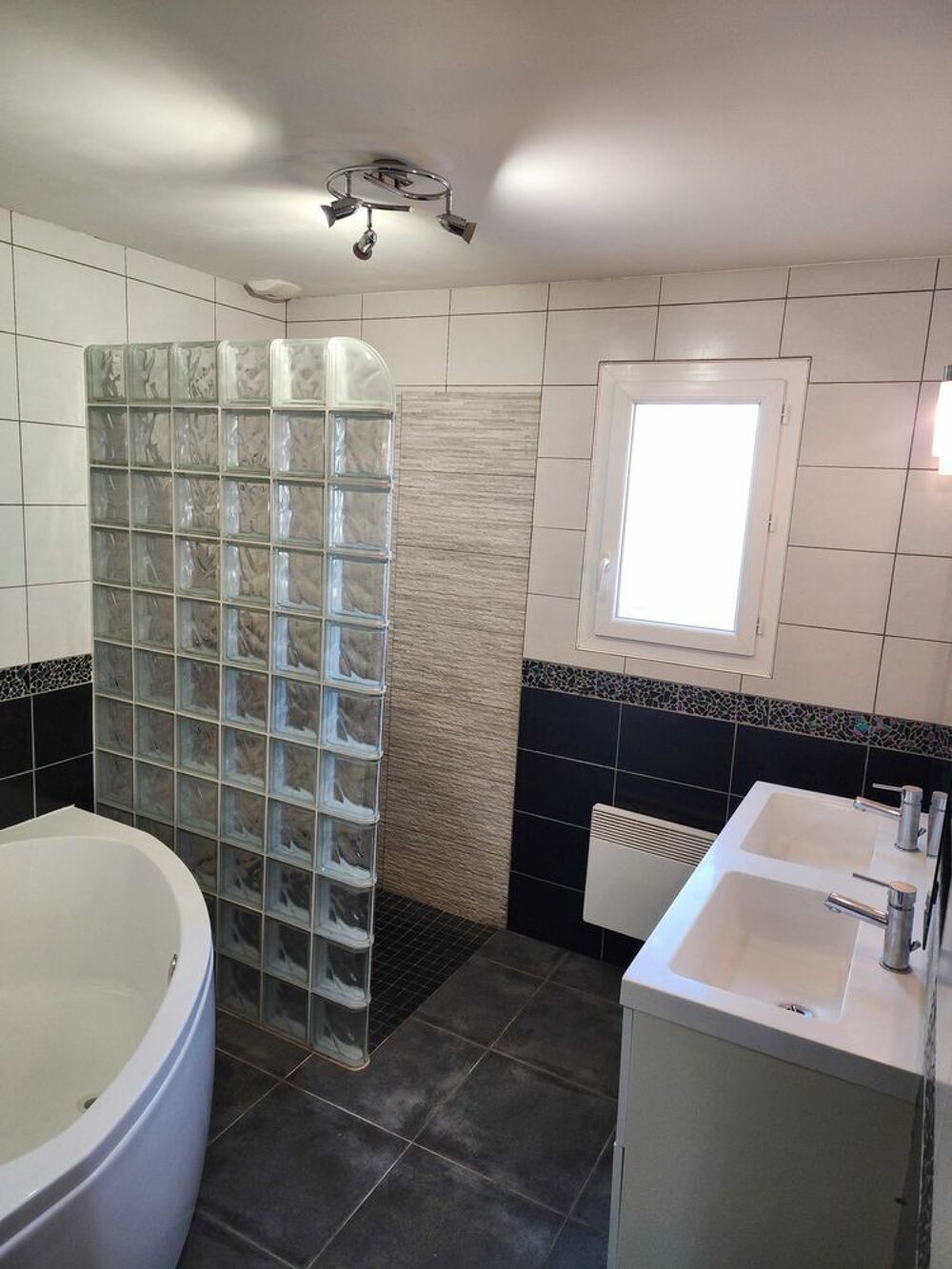 Vente Maison Maison 4 pièces - 104 m2 - 3 chambres Rieucros