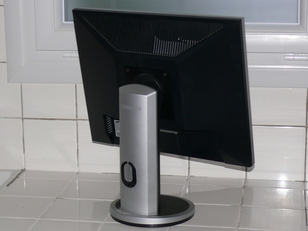 Ecran "Samsung" Mat�riel informatique
