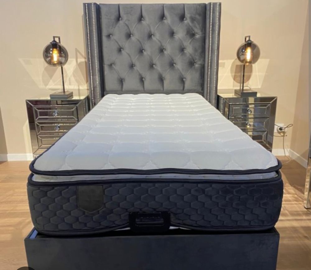 Deux lit turc avec coffre couleur gris Meubles