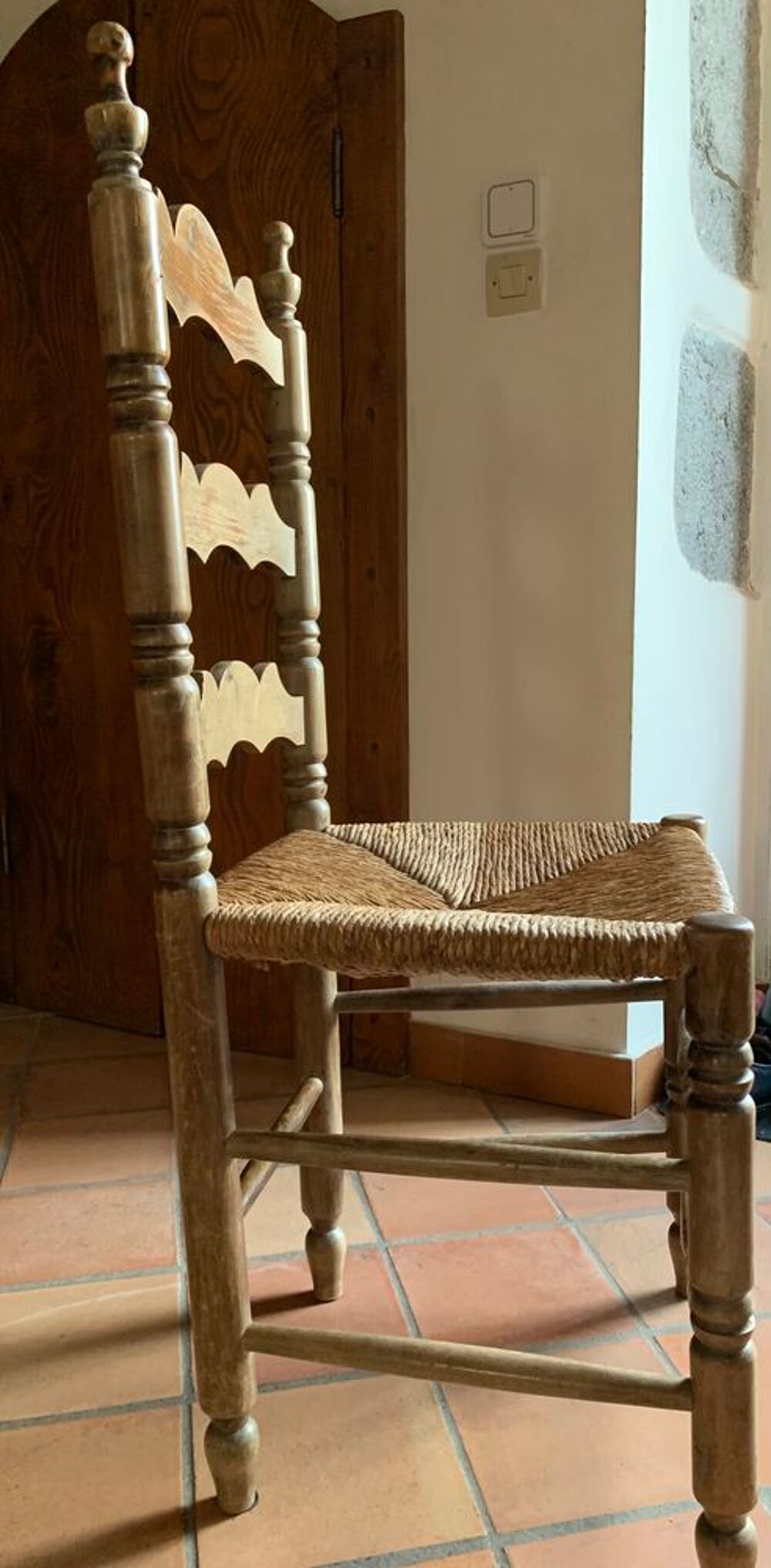 Chaises en bois massif Meubles