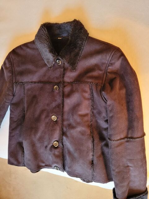 Veste noire imitation daim 20 Boulogne-Billancourt (92)