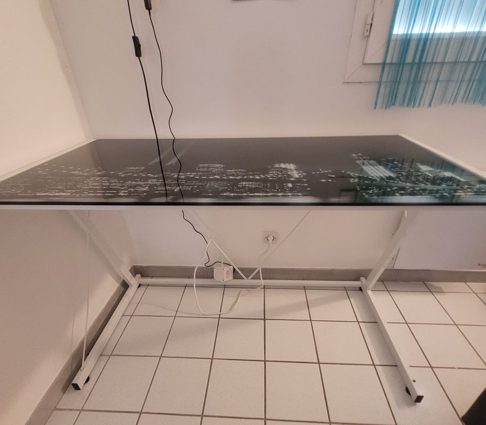 Bureau en verre tremp&eacute; Meubles