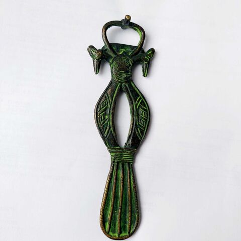 Décapsuleur en bronze antique Dombasle-sur-Meurthe (54)