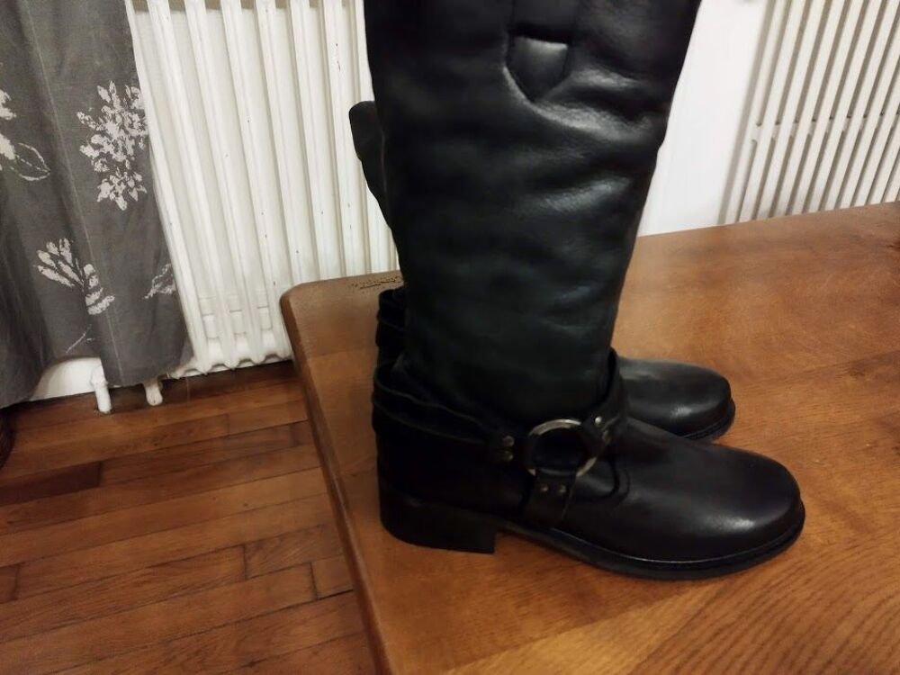 bottes fourr&eacute;es en cuir Chaussures