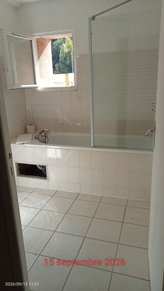  Appartement à louer 4 pièces 80 m²