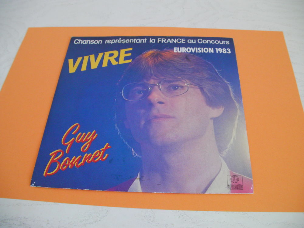 45 tours vinyle "VIVRE" et "DOLANNES MELODIE"
CD et vinyles