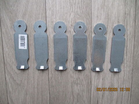 Pattes de scellement 10 Malz�ville (54)