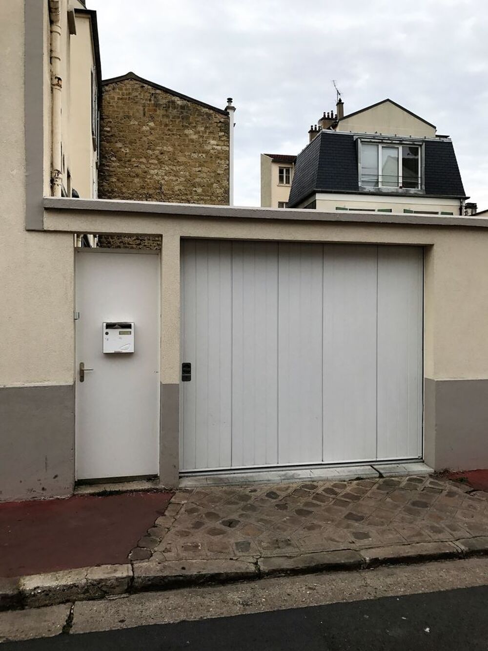 Location Parking/Garage EMPLACEMENT PARKING ABRITE Asnières-sur-seine