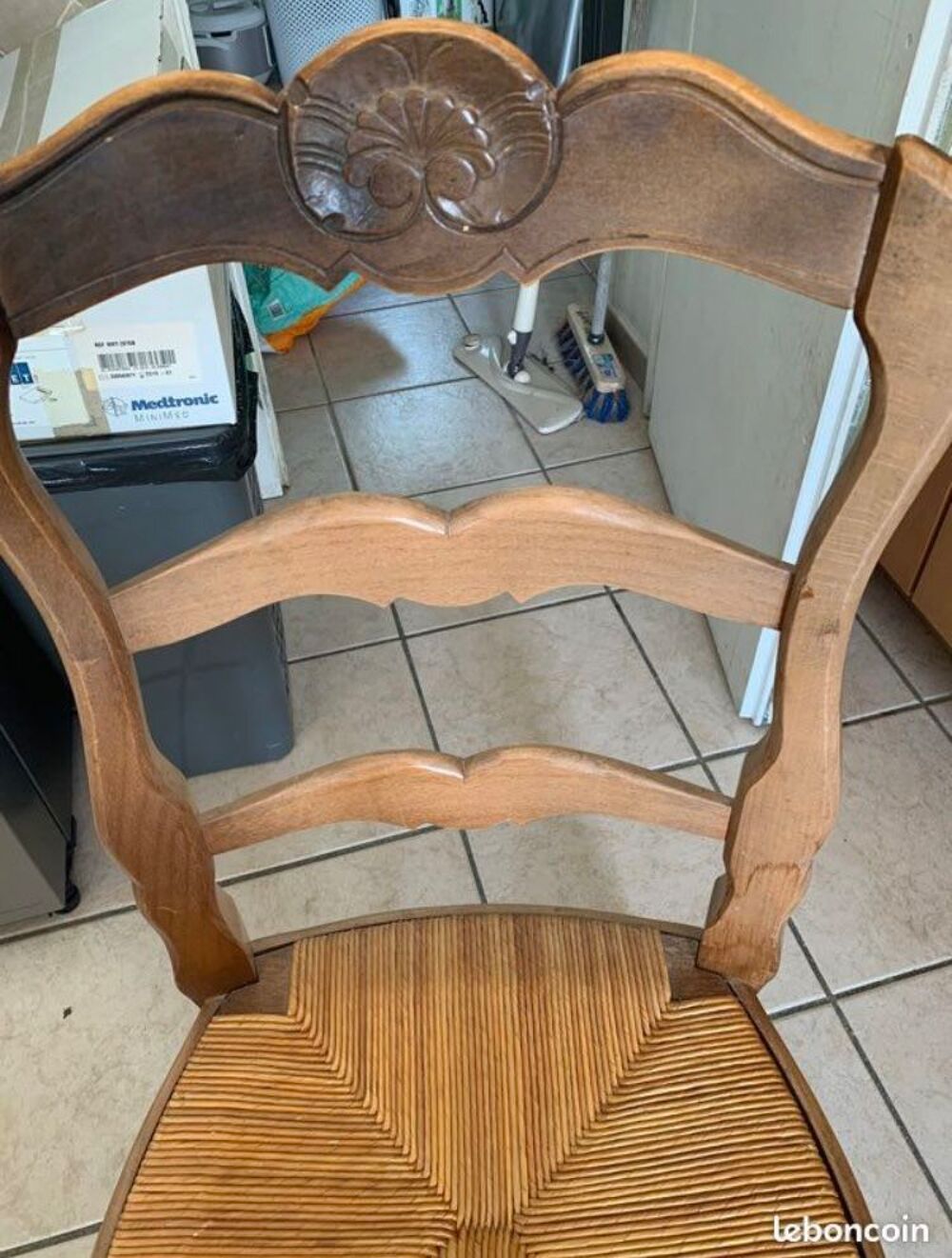 4 CHAISES PROVEN&Ccedil;ALES Meubles