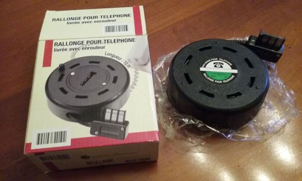 Rallonge neuve de 10 m (t&eacute;l&eacute;phone) avec enrouleur Electroménager