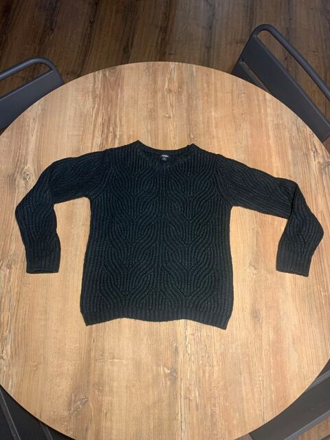 Pull enfant fille �� Kiabi �� 3 Saleilles (66)