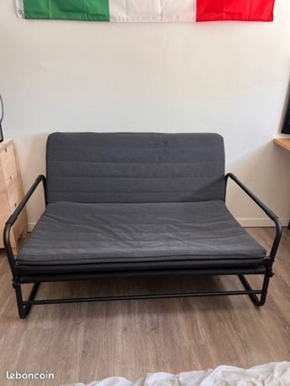 Canap&eacute; r&eacute;tractable IKEA Meubles