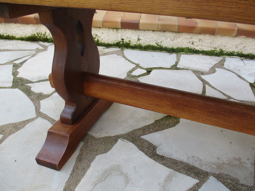 petite table basse style monast&egrave;re Meubles