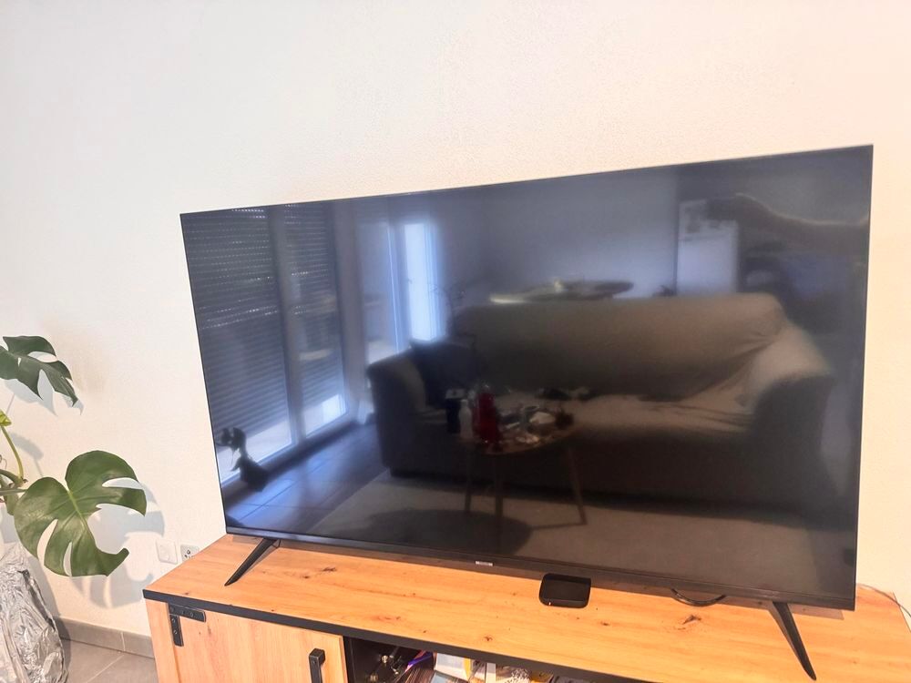 T&eacute;l&eacute; Samsung 4K UHD 
Photos/Video/TV