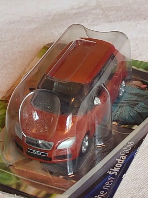 Voiture miniature skoda fabia 5 Avermes (03)