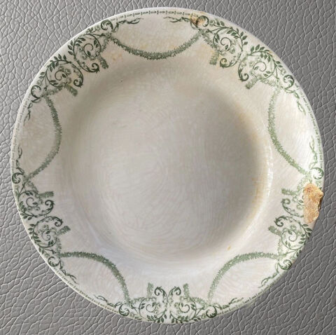 Assiette service Napol�on de Creil et Montereau Labrador 2 Baillargues (34)