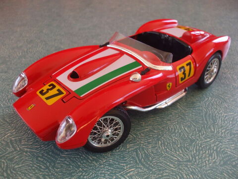 REF: 3007 FERRARI 250 TESTAROSSA ROUGE 1957 49 Ornaisons (11)