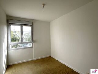  Appartement � vendre 4 pi�ces 80 m�