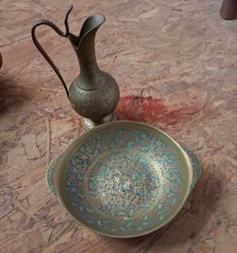 Coupelle et pichet en m�tal  20 Colmar (68)