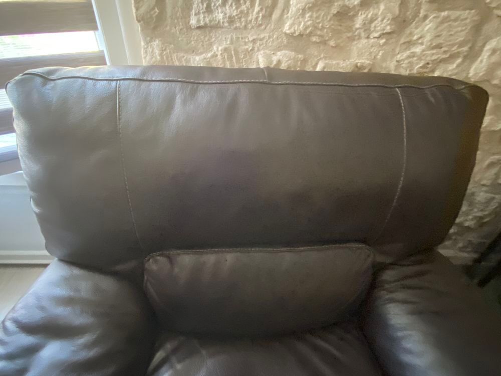 Canap&eacute; cuir 3 places + 1 fauteuil Meubles
