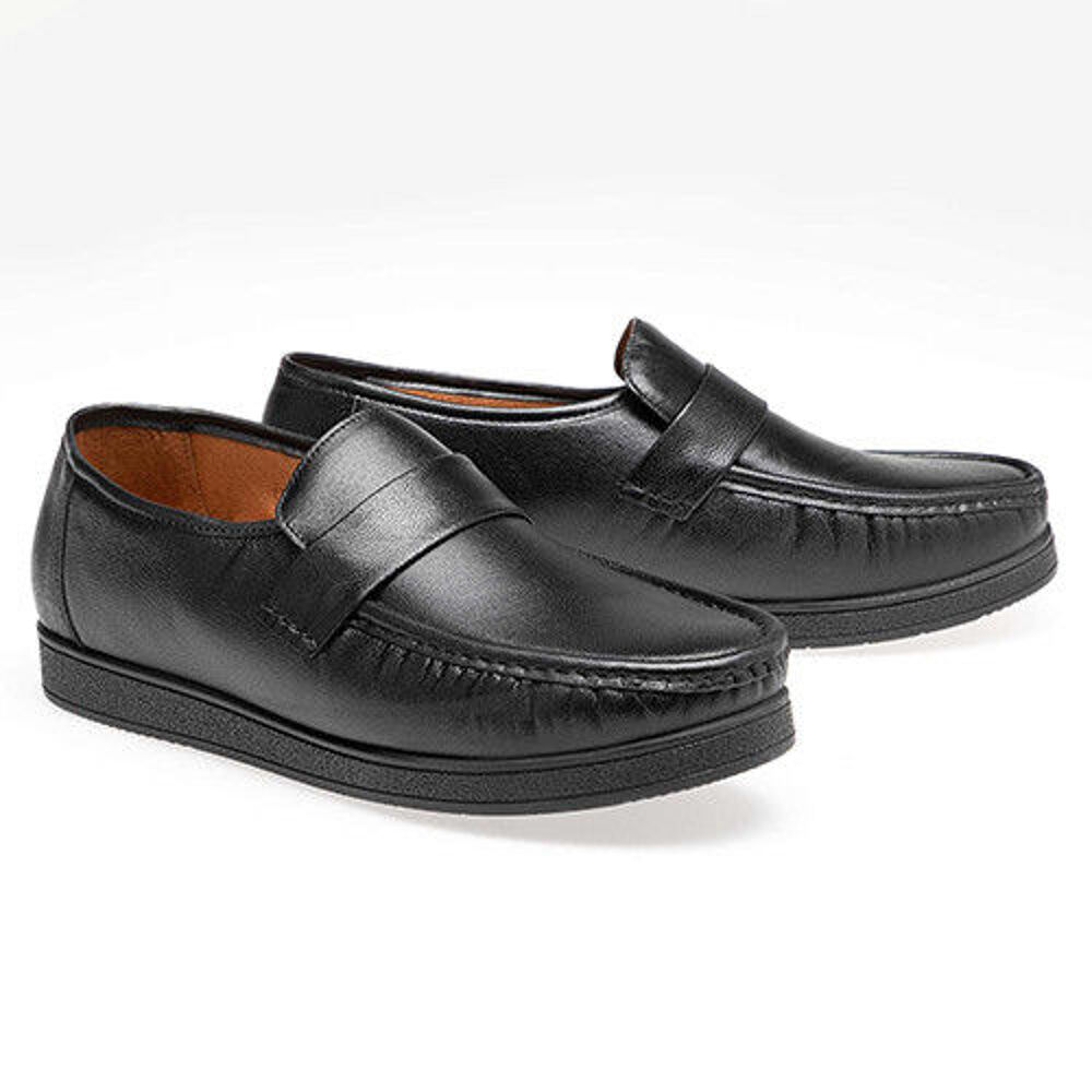 Mocassins sur Coussin d'Air, Taille 42 ? 43. Chaussures