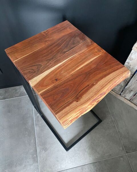 Table d'appoint industrielle en mtal noir et d'acacia 110 Ecquevilly (78)