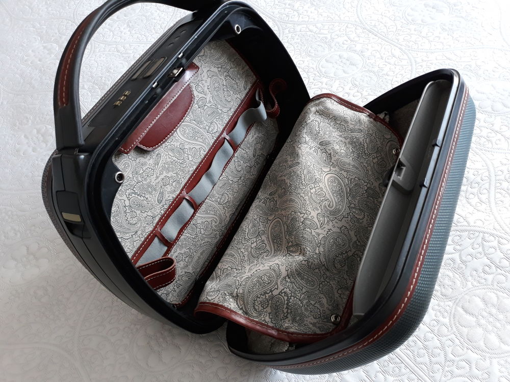 ENSEMBLE DE BAGAGES Maroquinerie