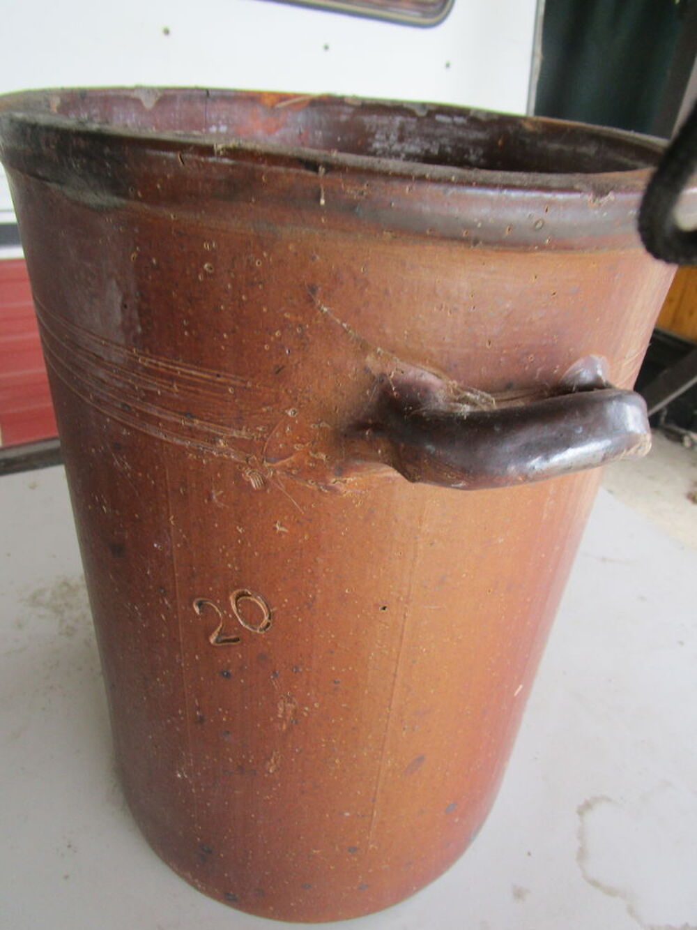 Pot en gr&egrave;s rouge Jardin