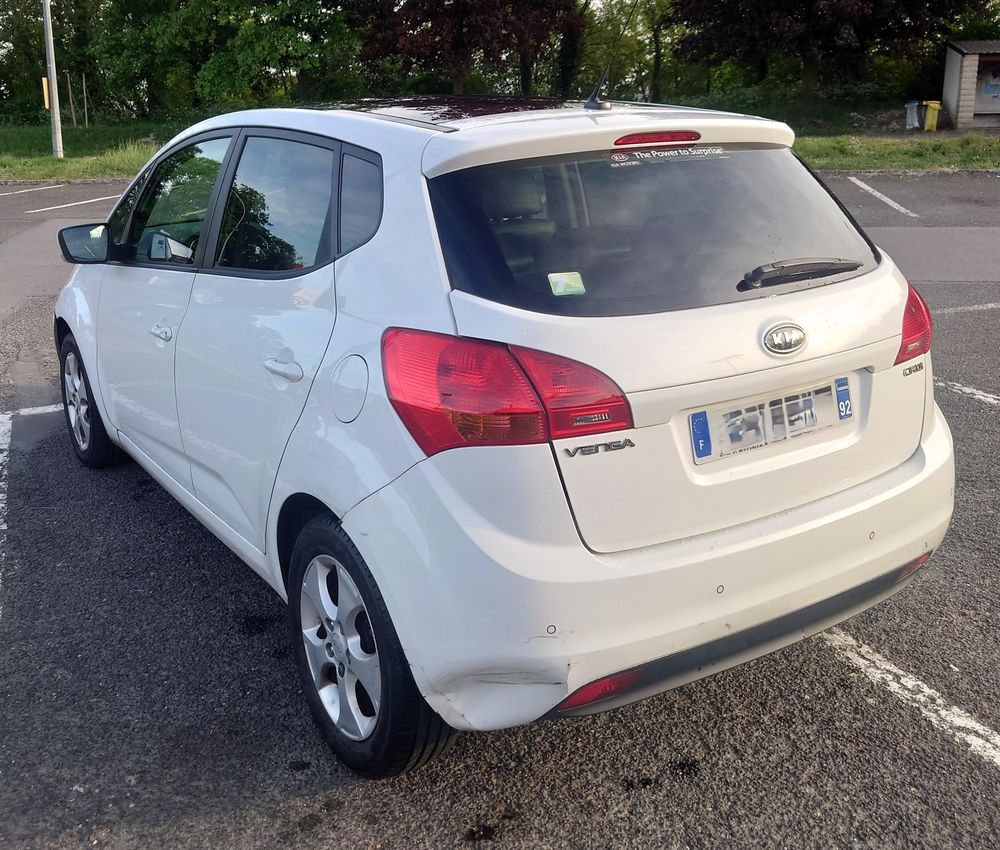 Venga 1.6 CRDi 115 ch Premium 2010 occasion 92800 Puteaux