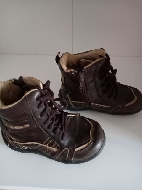 Bottes marron marque Creeks pointure 23   8.5 Villiers (86)