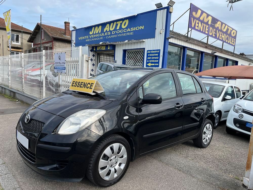 Yaris 1.3 - 87 VVT-i Luna 2007 occasion 42700 Firminy