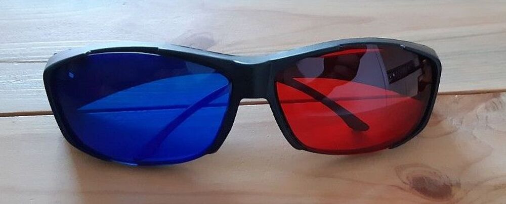 Lunettes sur-lunettes 3D anaglyphe Rouge/Bleu neuves Photos/Video/TV