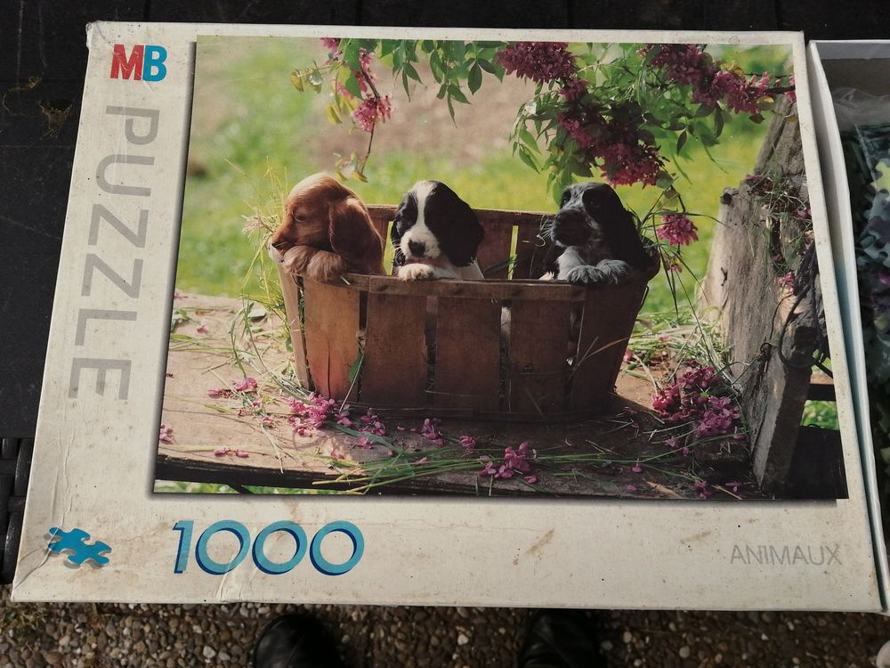 Puzzle 1000 pieces marque MB Jeux / jouets