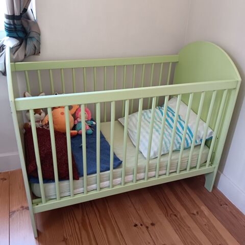 Lit d enfant 50 Charentay (69)