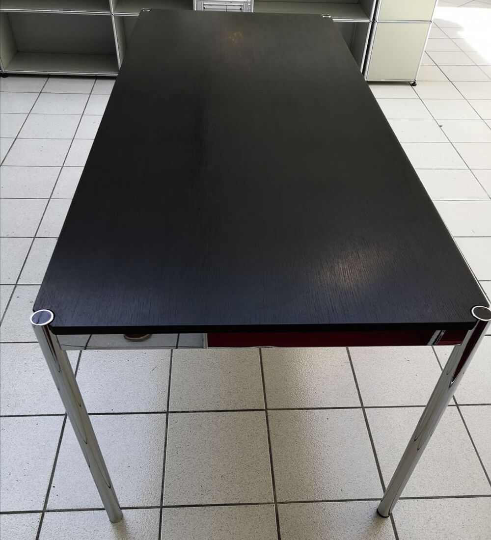 Table usm haller ch&ecirc;ne noir vernis 150 /75 Meubles
