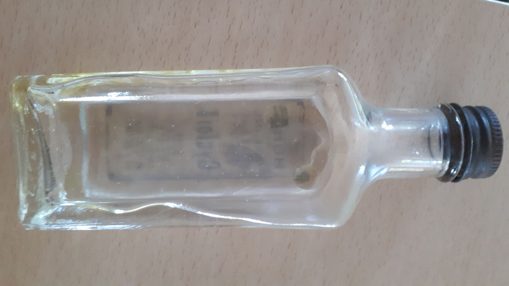 Ancienne bouteille " Cycloil " huile vaseline 