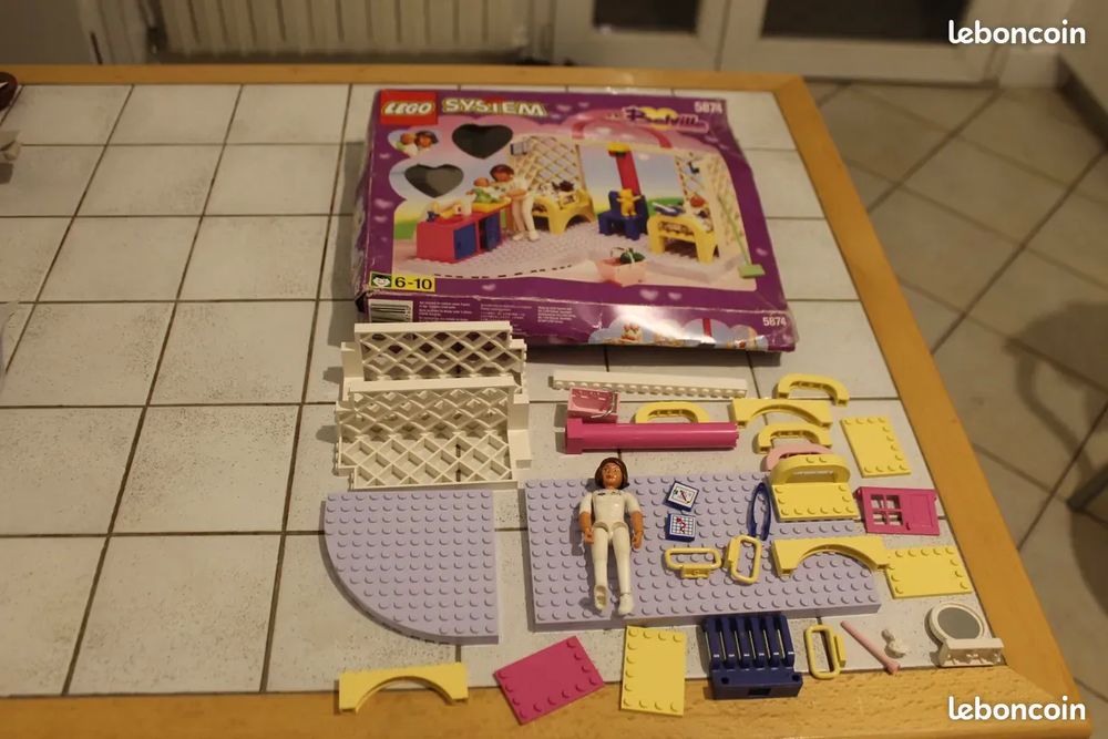 Lego vintage nursery Jeux / jouets