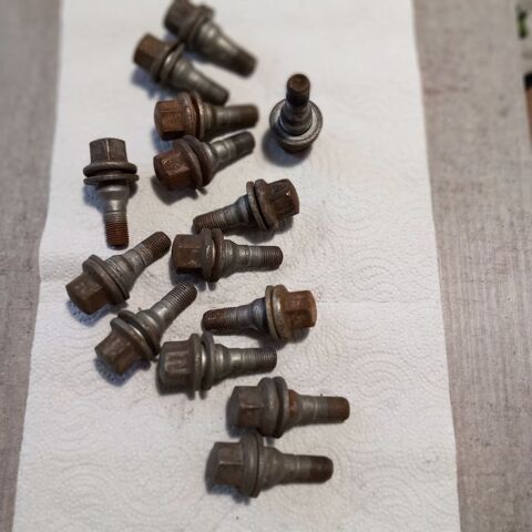 Pièces et équipements Voiture Pièces et équipements Voiture  occasion Saint-Amand-Montrond 18200