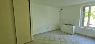  Appartement � louer 2 pi�ces 70 m�