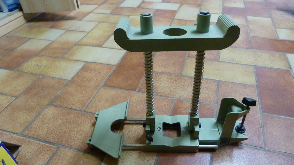 Support pour per&ccedil;age Bricolage
